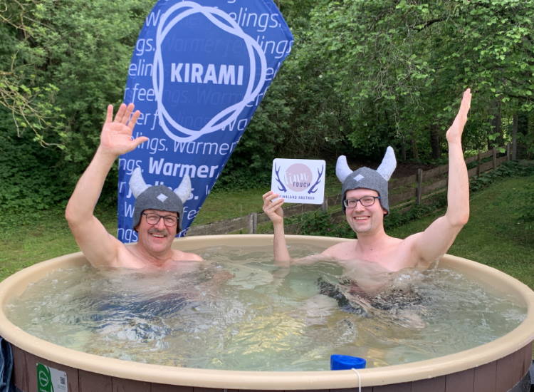 Holzimgarten | René Schwarz och Kiramis återförsäljare Günther Heizmann i livesändning ur baljan | Kirami