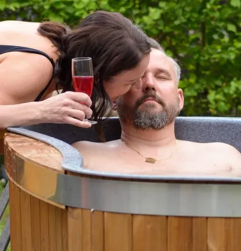 Kära fru, kom i badet med mig och koppla av! | Kirami