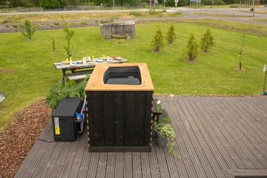 The Dualex air source heat pump offers both cooling and heating functions.