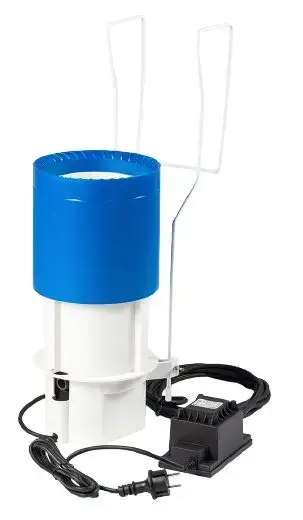 Cartridge filters for cleaning hot tub's water