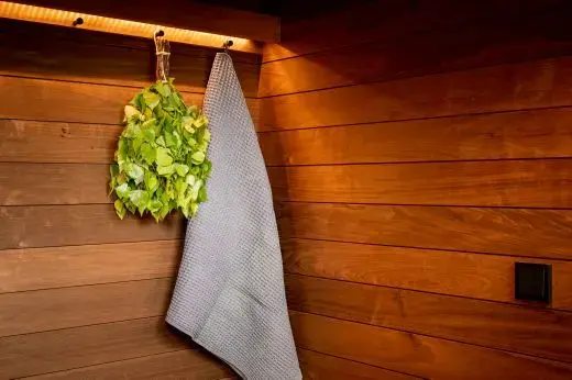 Kirami FinVision® -changing room clothes hanger Nordic